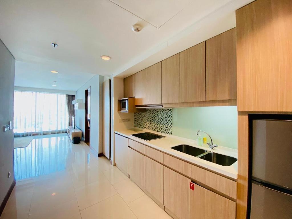 The H Tower Rasuna Suites Kuningan Jakarta By Villaloka 외부 사진