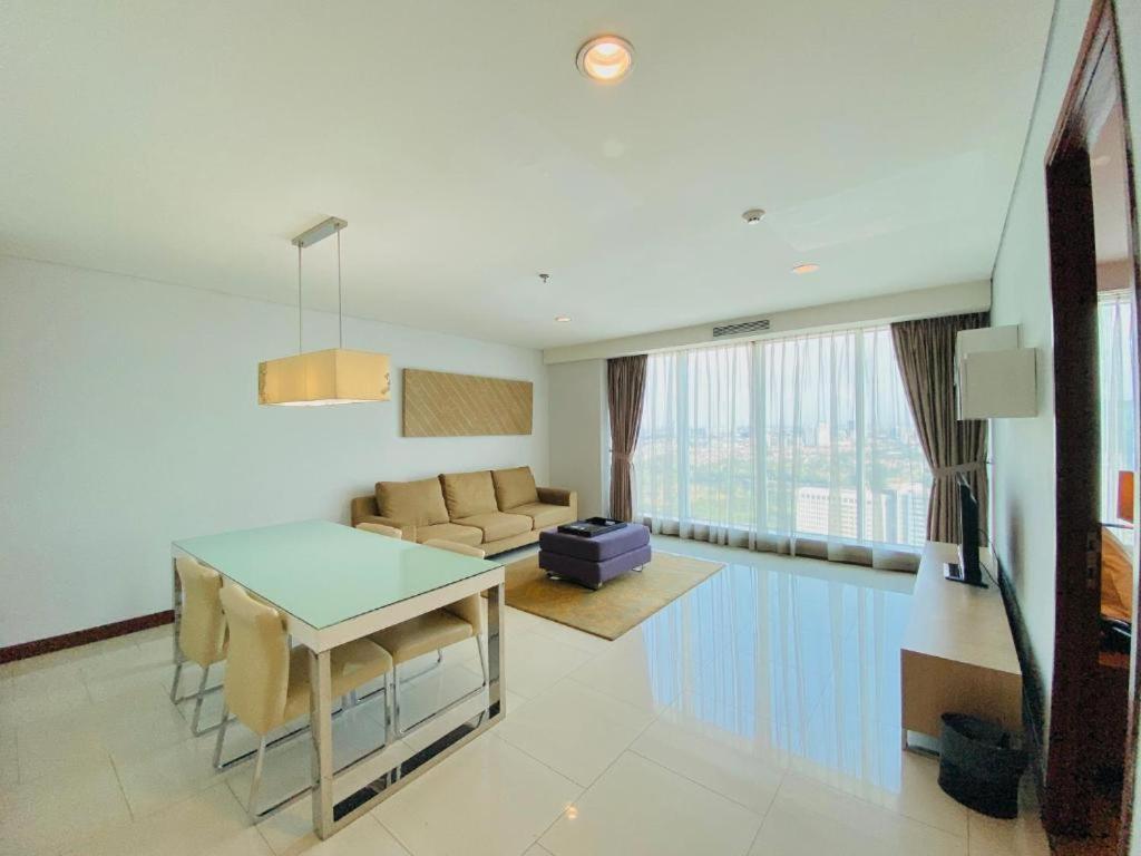 The H Tower Rasuna Suites Kuningan Jakarta By Villaloka 외부 사진