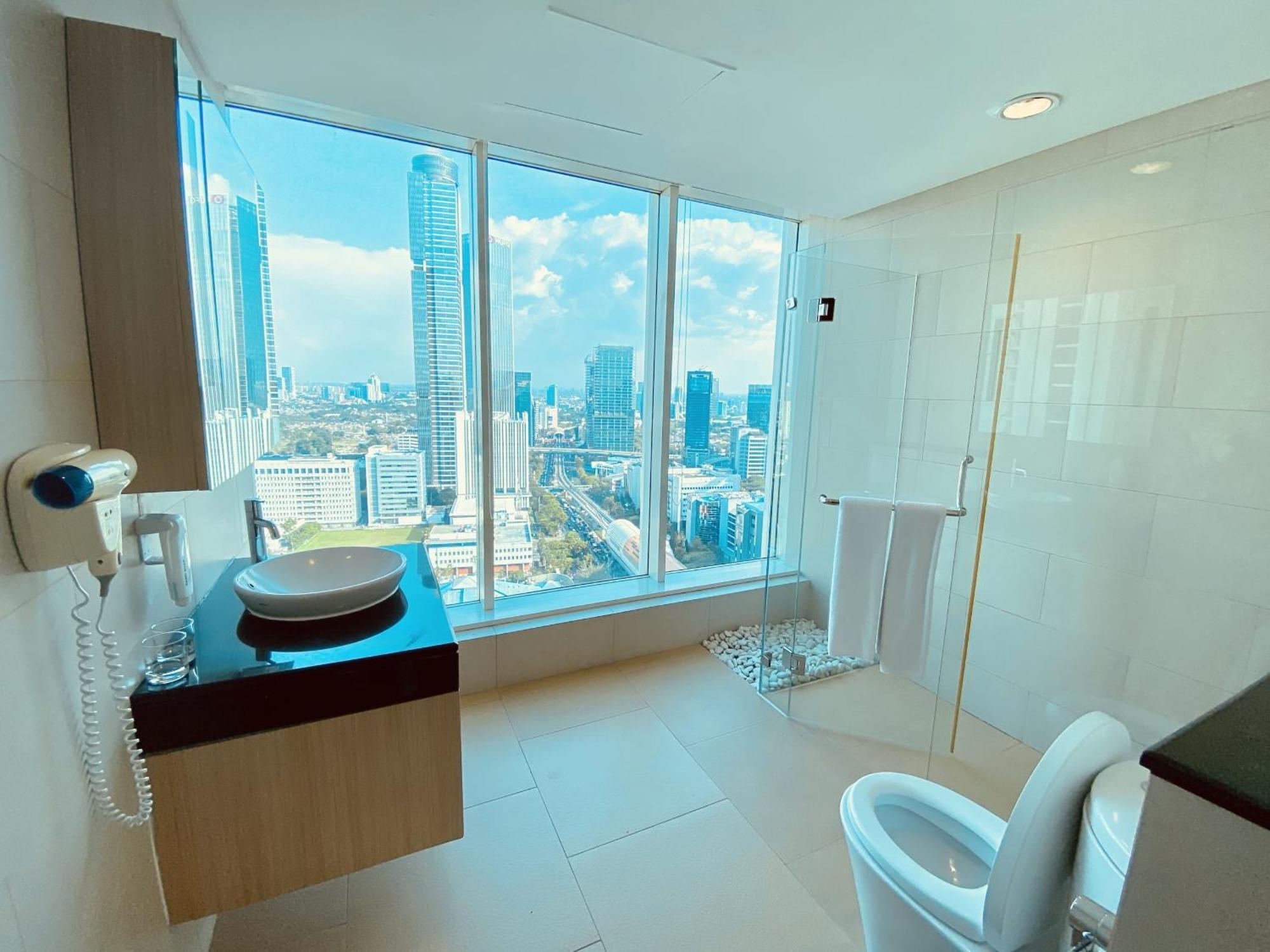 The H Tower Rasuna Suites Kuningan Jakarta By Villaloka 외부 사진