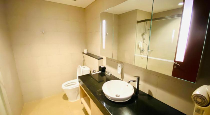 The H Tower Rasuna Suites Kuningan Jakarta By Villaloka 외부 사진