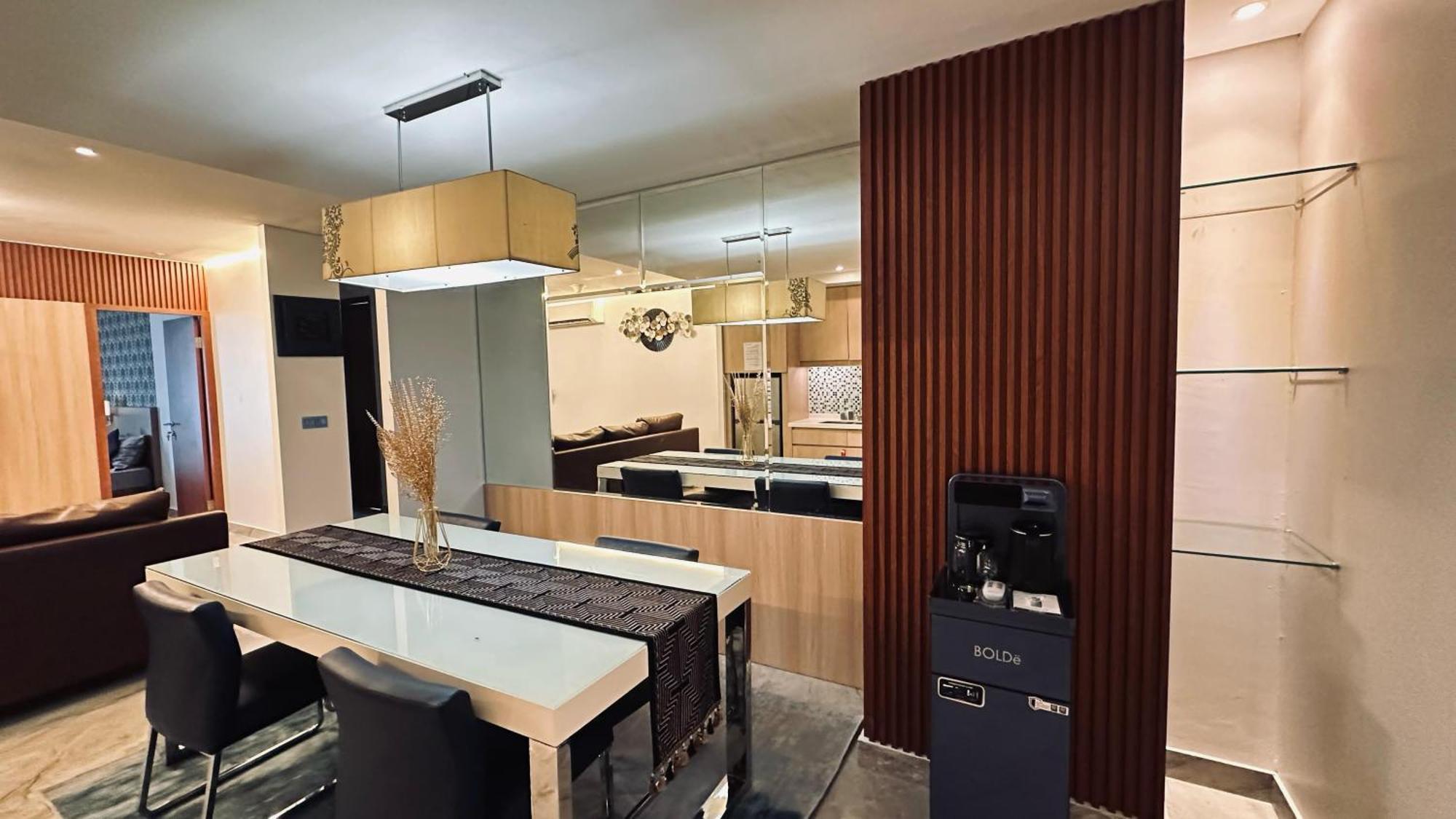 The H Tower Rasuna Suites Kuningan Jakarta By Villaloka 외부 사진